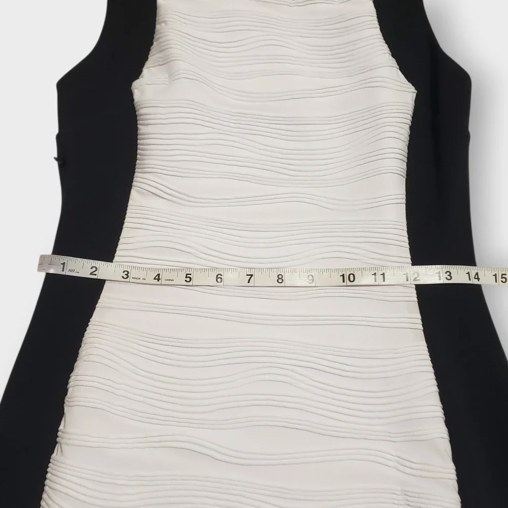 Calvin Klein measurements pit